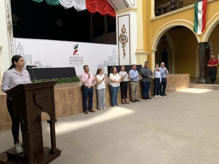 REALIZAN CEREMONIA CÍVICA EN PALACIO MUNICIPAL