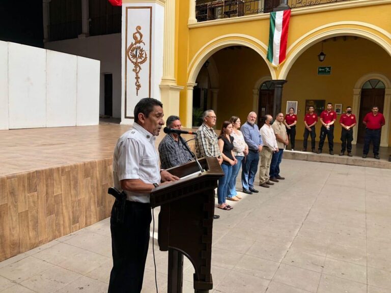 CULMINAN CEREMONIAS CIVICAS POR EL MES PATRIO EN ÁLAMOS