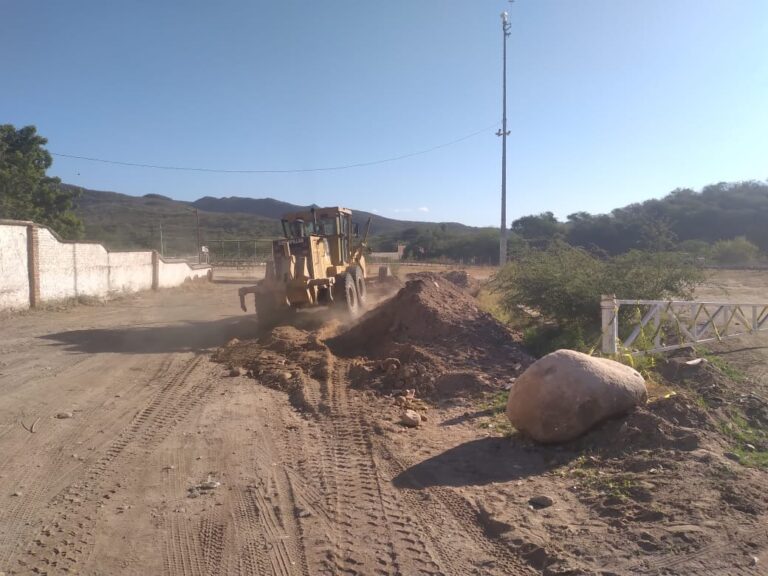 INVIERTE AYUNTAMIENTO 2.5 MDP EN MANTENIMIENTO DE CAMINOS RURALES