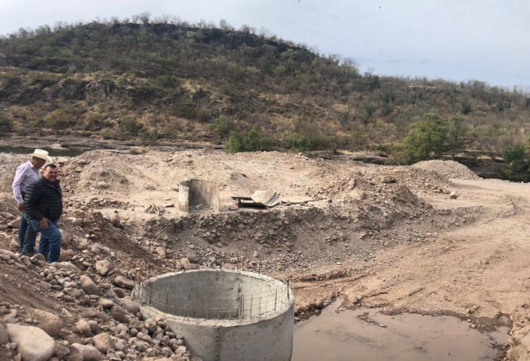 Por concluir obra para abastecimiento de agua en beneficio de la comunidad indígena de Mesa Colorada