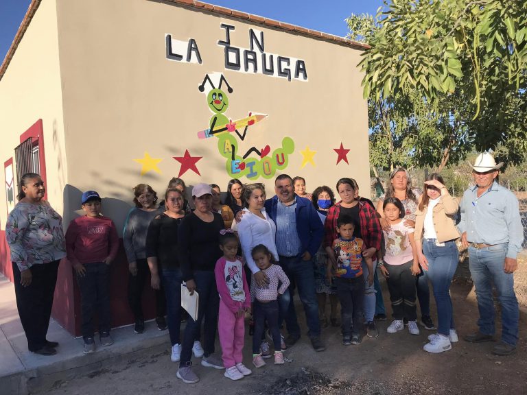 Con intensa gira por el sur del municipio, Alcalde Víctor Balderrama mantiene la atención a las comunidades rurales