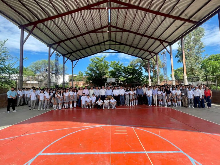 DA APERTURA ALCALDE A NUEVO CICLO ESCOLAR DE COBACH ÁLAMOS