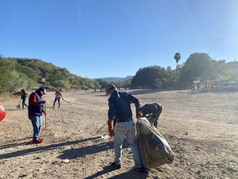 JORNADA DE LIMPIEZA EN COMUNIDAD DE LA ADUANA