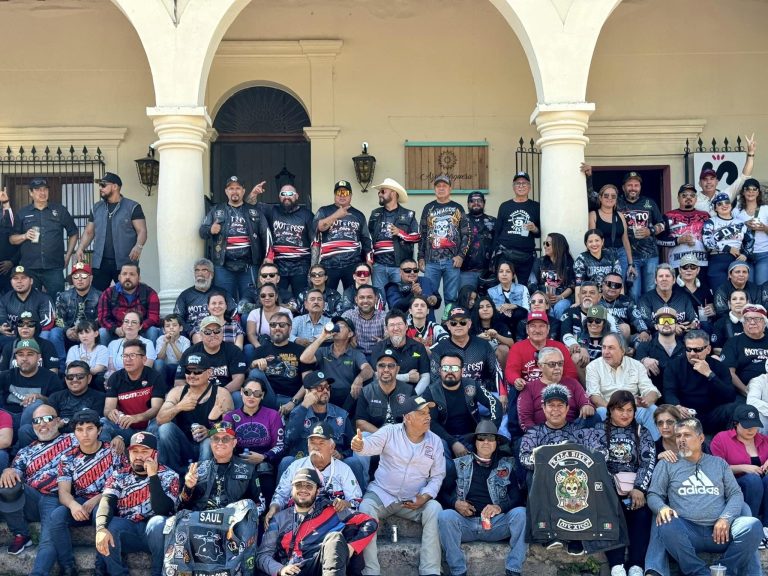 CONTINÚA LA TRADICIONAL EXPOSICIÓN DE MOTOS “MOTO FEST” EN EL CENTRO HISTÓRICO DE ÁLAMOS