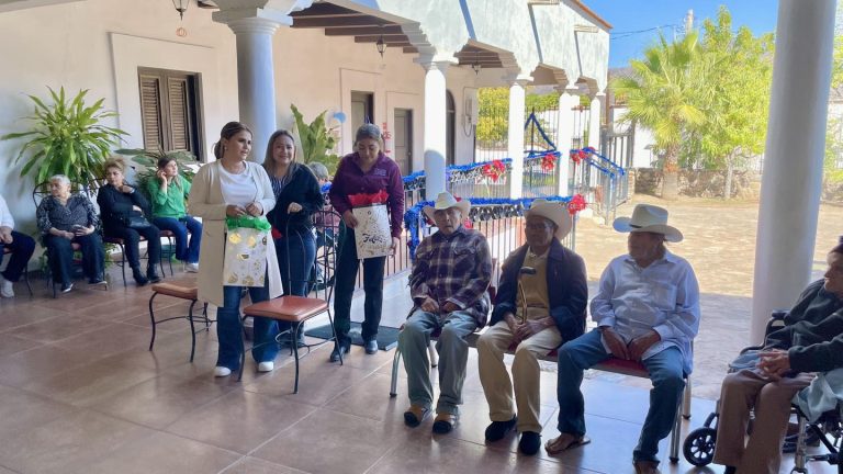 POSADA NAVIDEÑA PARA LOS ABUELITOS DE LA CASA HOGAR INMACULADA