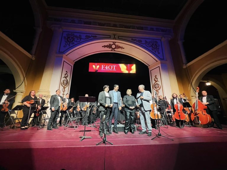 RINDEN HOMENAJE A ARTURO MÁRQUEZ  Y A LA ORQUESTA FILARMÓNICA DE SONORA