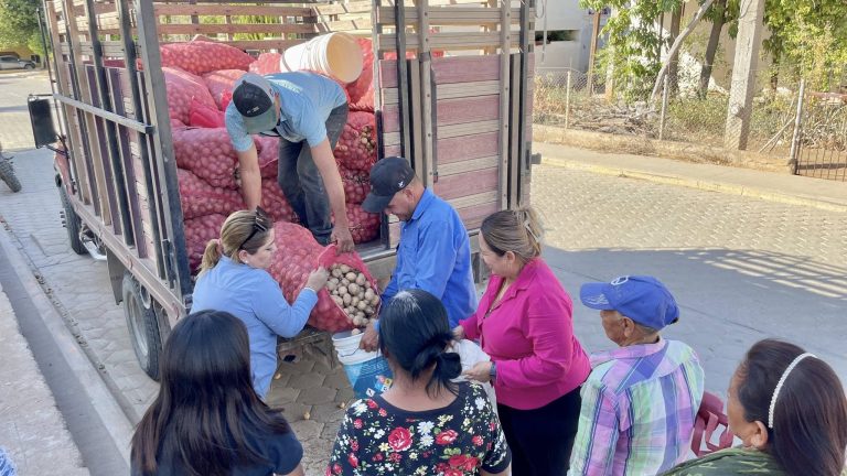LLEGARON LAS PAPAS A SAN BERNARDO