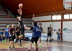 TRIUNFO DE JÓVENES ALAMENSES