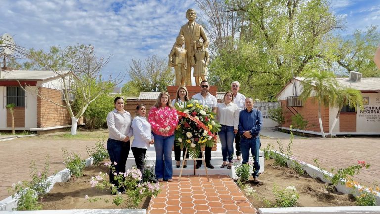 CEREMONIA CÍVICA POR EL DÍA DEL MAESTRO Y LA MAESTRA