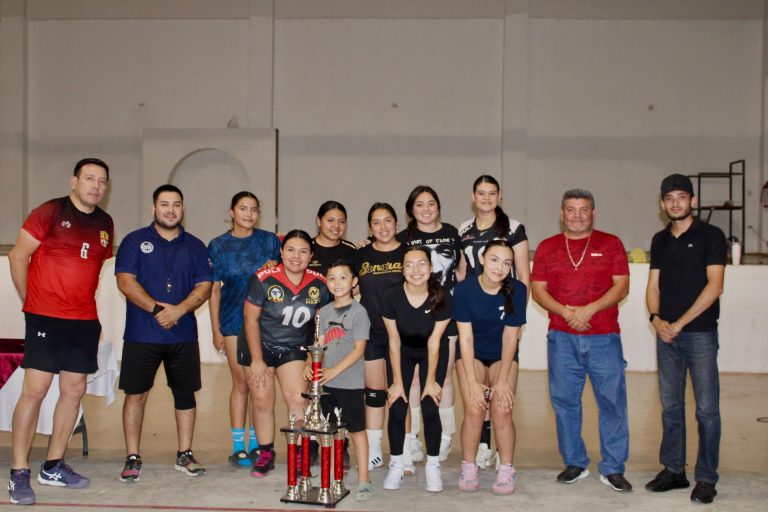 AFICIÓN Y EMOCIÓN EN LA FINAL DE VOLEIBOL