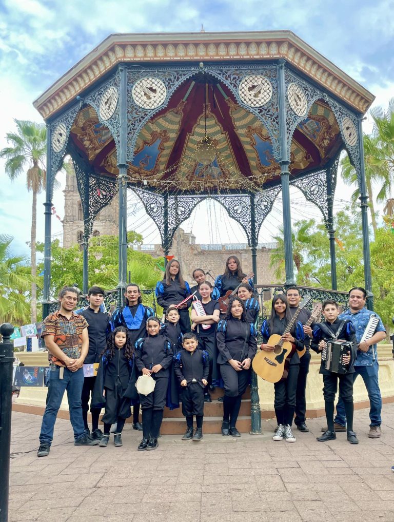 “PEQUEÑAS VOCES, GRANDES MOMENTOS”