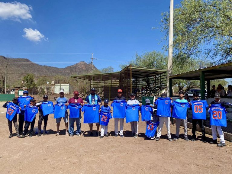 EQUIPO PITAYITAS ESTRENA CON ORGULLO