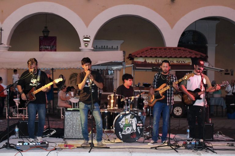 TARDE DE POP-ROCK EN ÁLAMOS