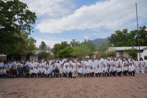 DAN INICIO AL CICLO ESCOLAR CON HONORES CÍVICOS