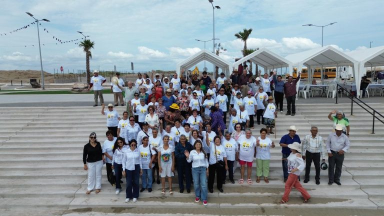 CONVIVENCIA EN LA PLAYA