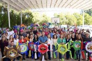 PIÑATAS Y ALEGRÍA PARA LOS NIÑOS Y NIÑAS DE ÁLAMOS🪅💚