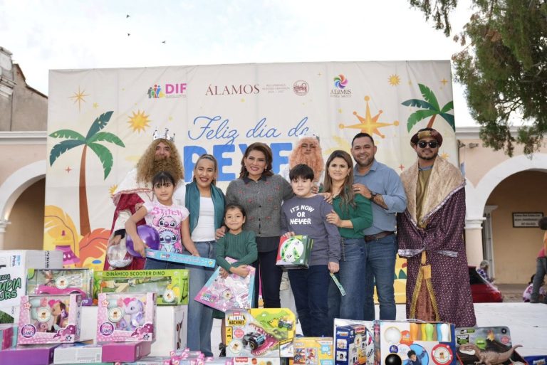 ALEGRIA Y SONRISAS EN EL DÍA DE REYES