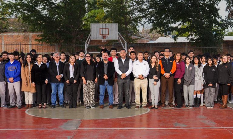 REGRESO A CLASES EN EL COBACH PLANTEL ÁLAMOS