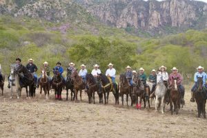 CABALGATA POR LA AMISTAD