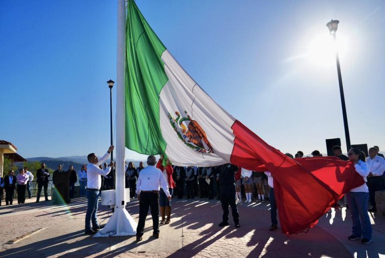 Aniversario número 92 del Día de la Bandera 🇲🇽